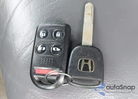 2005 Honda Odyssey Ex-L z USA, uszkodzony, nr VIN 5FNRL38725B001662